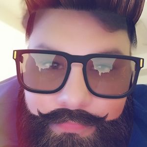 Meet your Posher, Brett